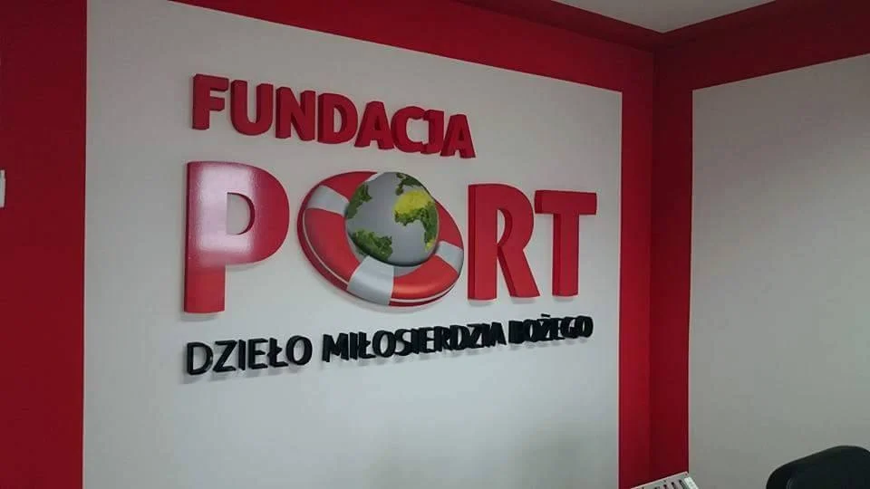 Fundacja Port
			 - Reklama zewnętrzna i wewnętrzna